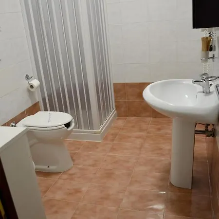 Comfortable In - 34 M² With Parking