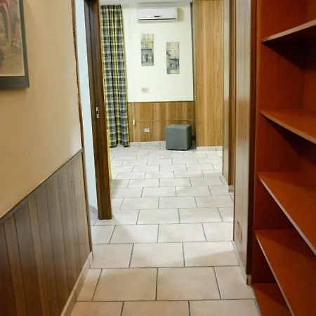 Comfortable In - 34 M² With Parking Reggio Calabria