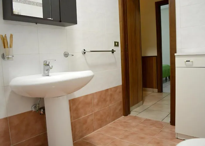 Comfortable In - 34 M² With Parking